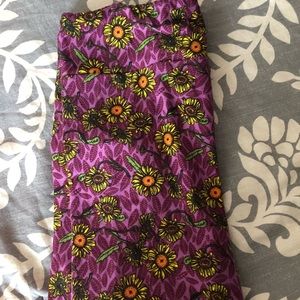 TC Lularoe sunflower leggings